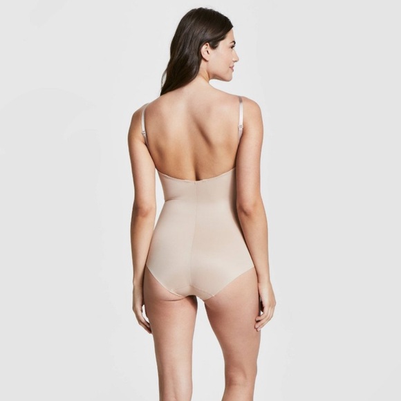 Red Hot by Spanx Shapewear One Piece Bodysuit. Size Large - Picture 3 of 13